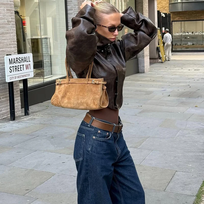Damen Konturierte Kurzlederjacke mit hohem Stehkragen und Ballonärmeln Nord Taschen
