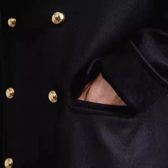 Herren Eleganter Doppelreihiger Wollmantel mit weitem Revers Nord Taschen