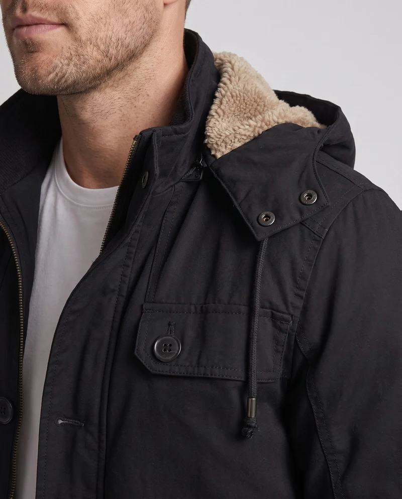 Herren-Feldparka mit sherpa-gefütterter Kapuze und multifunktionalen Utility-Taschen Nord Taschen