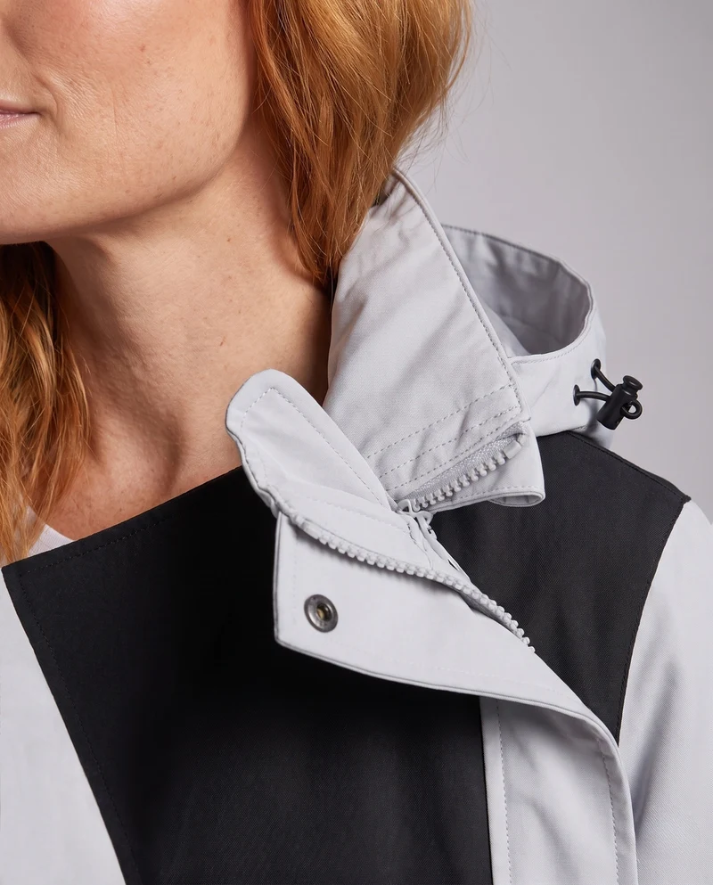 Damen Zwei-Lagen Softshell 2-in-1 Funktionsjacke mit abnehmbarer Fleece-Innenjacke und verstellbarem Kapuze Nord Taschen