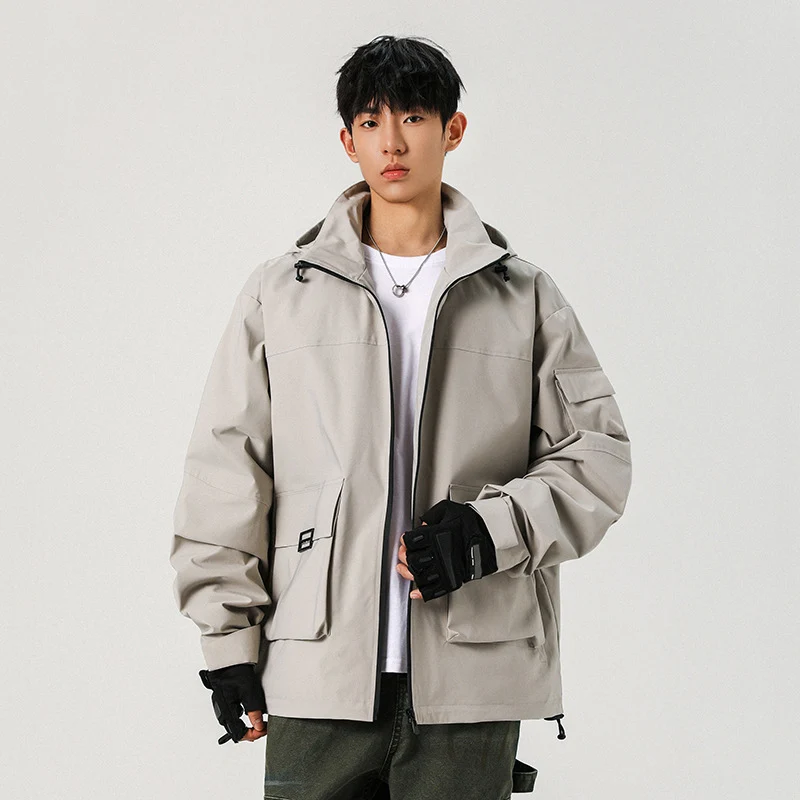 Herren Oversize Utility-Jacke mit technischer Softshell, Kapuze und Mehrfachtaschen Nord Taschen