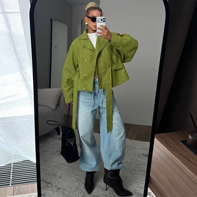 Damen Taillierte Kurzjacke in Velourslederoptik mit weitem Ärmel und Bindegürtel Nord Taschen