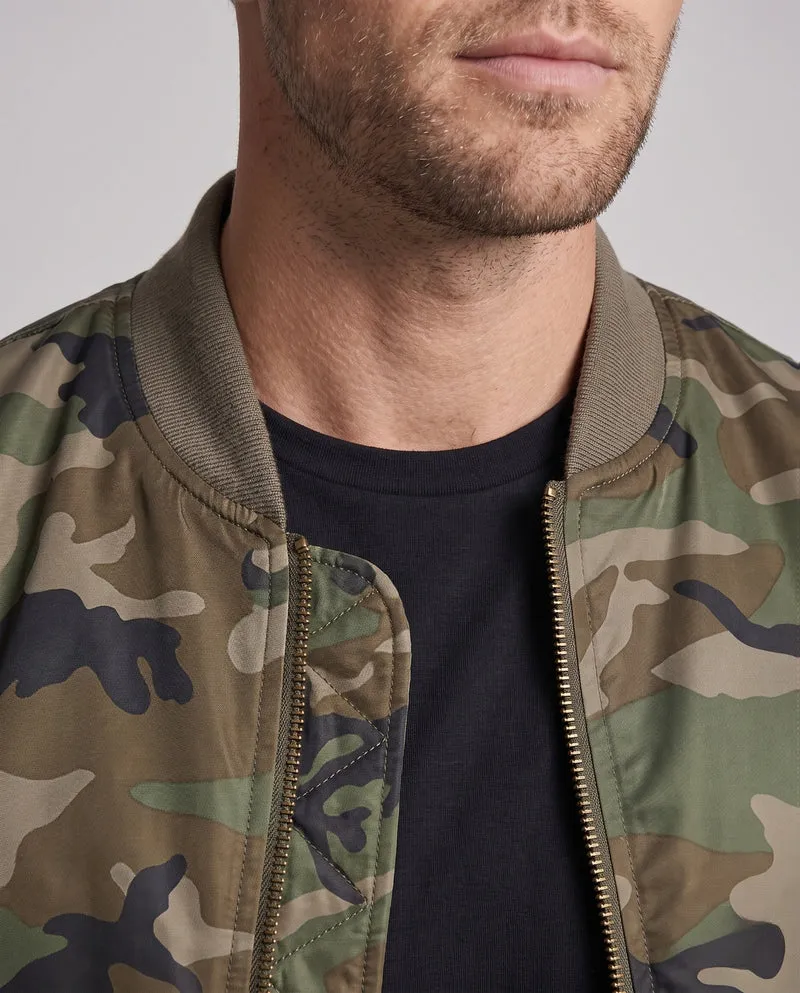 Herren Camouflage Flug-Bomber mit Utility-Arm-Tasche und gerippten Bündchen Nord Taschen