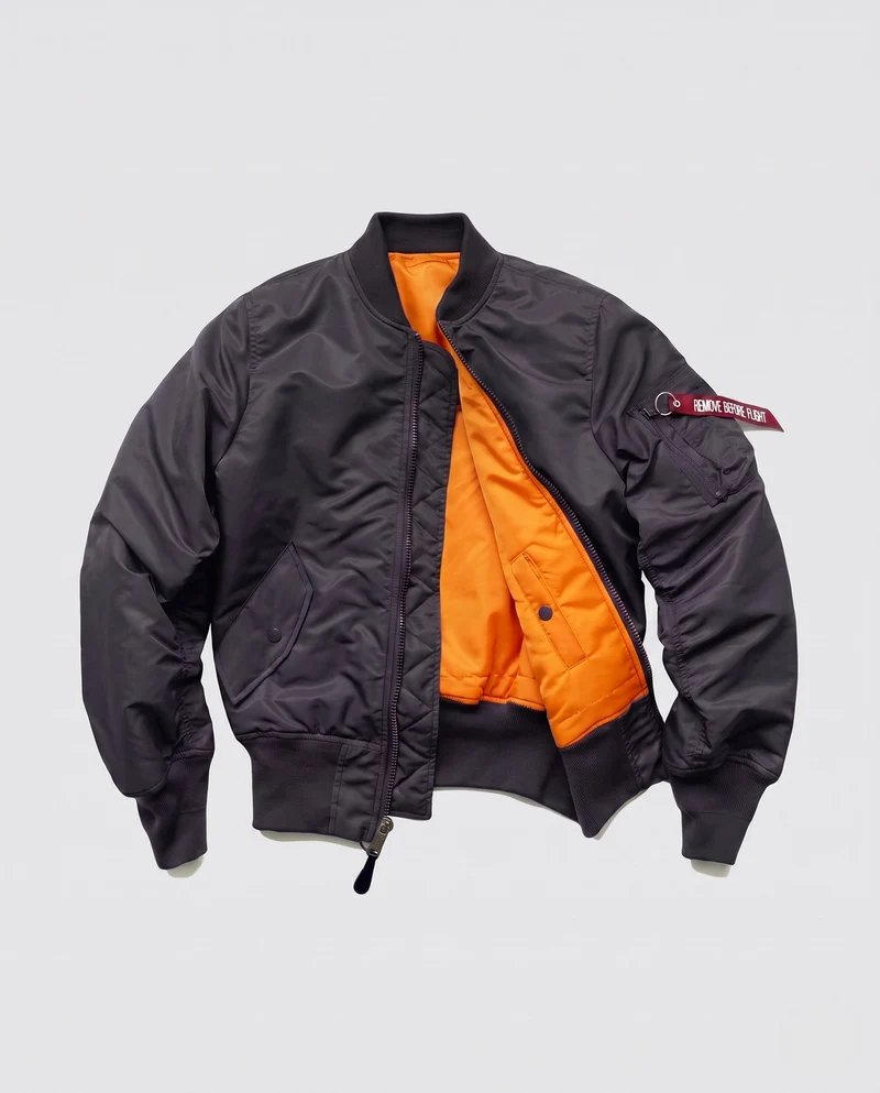 Herren-Bomberjacke im Fliegerstil mit kontrastierendem Innenfutter und Armeltasche Nord Taschen