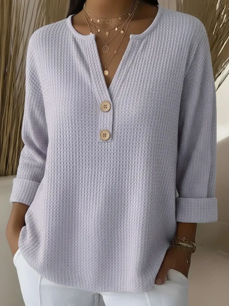 Damen Waffelstrick-Henleyshirt mit Holzknöpfen und krempelbaren Ärmeln Nord Taschen