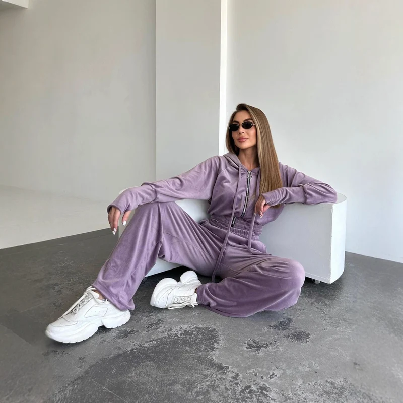 Damen Velours-Lounge-Set mit Cropped Kapuzenjacke und High-Waist weitem Bein Nord Taschen