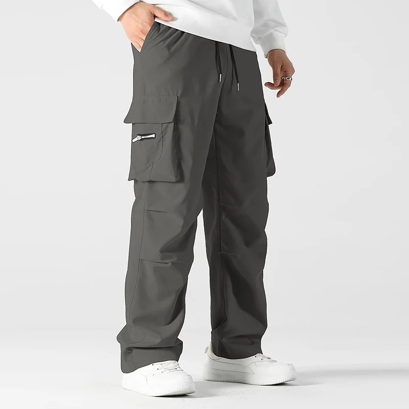 Herren weite Utility-Cargohose mit Tunnelzugbund, Knieabnähern und Multifachtaschen Nord Taschen