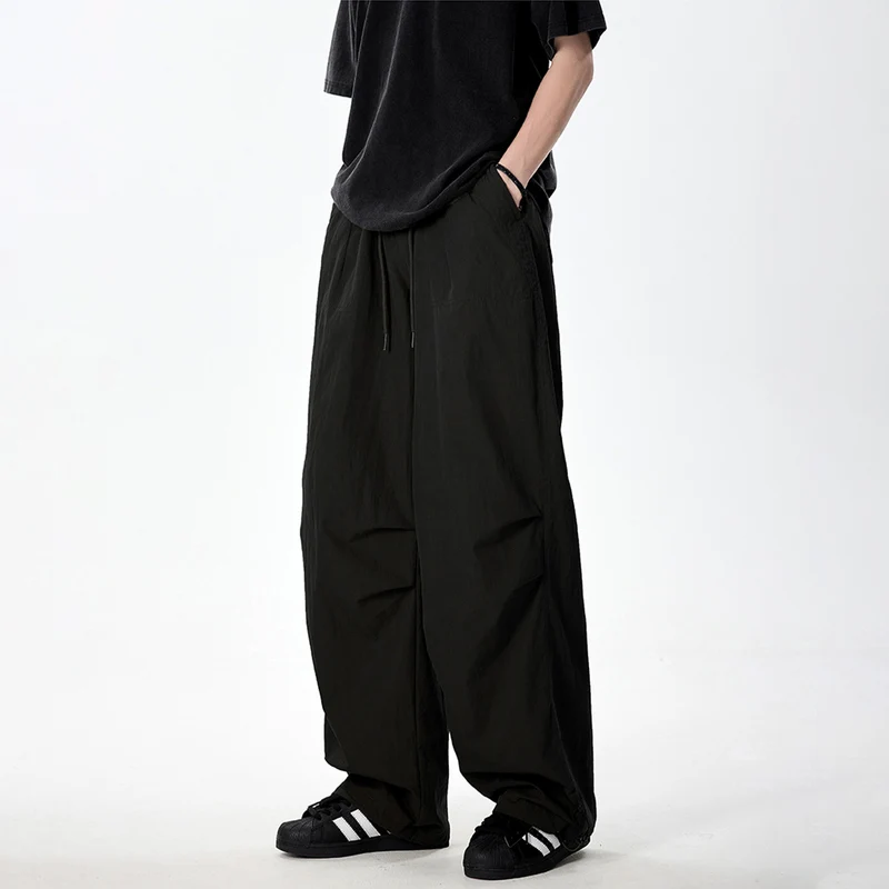 Herren Weite Utility-Cargohose mit Tunnelzugbund Knie‑Paneelen und verstellbarem Saum Nord Taschen