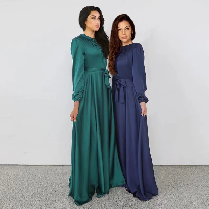 Damen Maxikleid aus fließendem Satin mit Stehkragen und Bindegürtel Nord Taschen