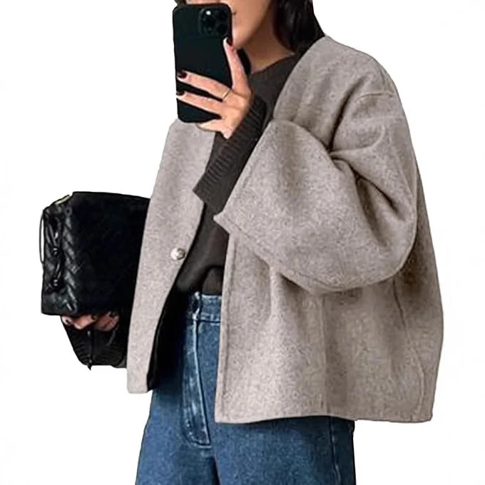 Damen Kurz geschnittene Oversize Wolljacke mit kastigem Schnitt und Ein-Knopf-Verschluss Nord Taschen