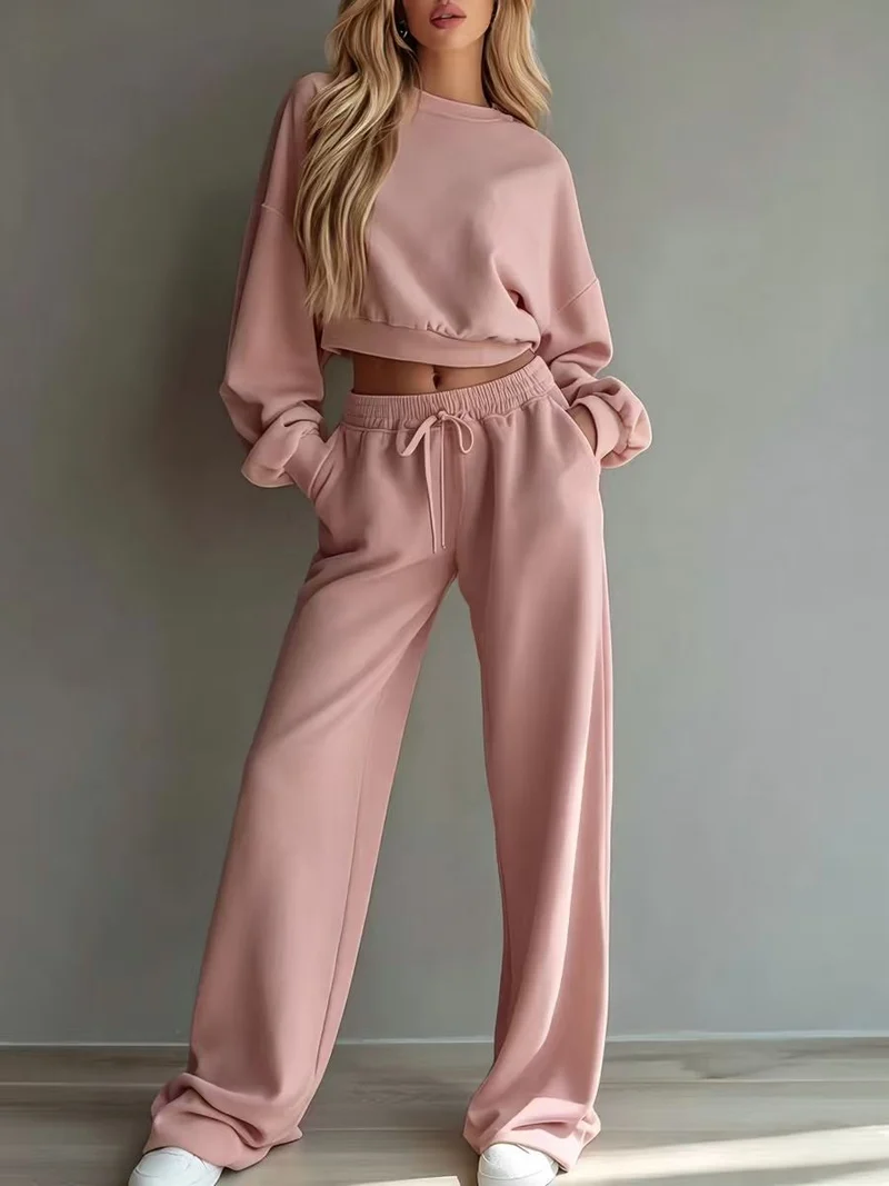 Damen Weiches Lounge-Set mit kurzem Sweatshirt und weiter Jogginghose Nord Taschen