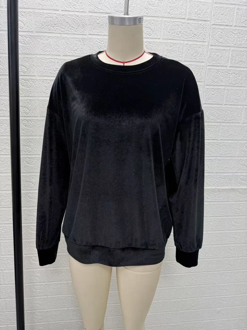 Damen Weicher Oversize-Samtpullover mit hohem Rundhals und überschnittenen Ärmeln Nord Taschen