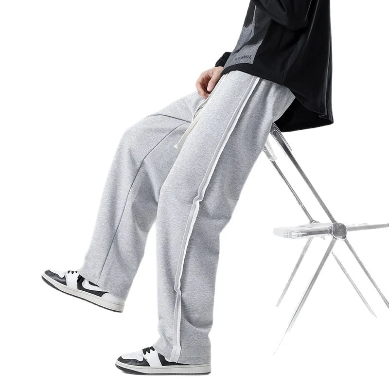 Herren weite Jogginghose im Oversize-Schnitt mit Seitenstreifen, Kordelzug & Fleecefutter Nord Taschen