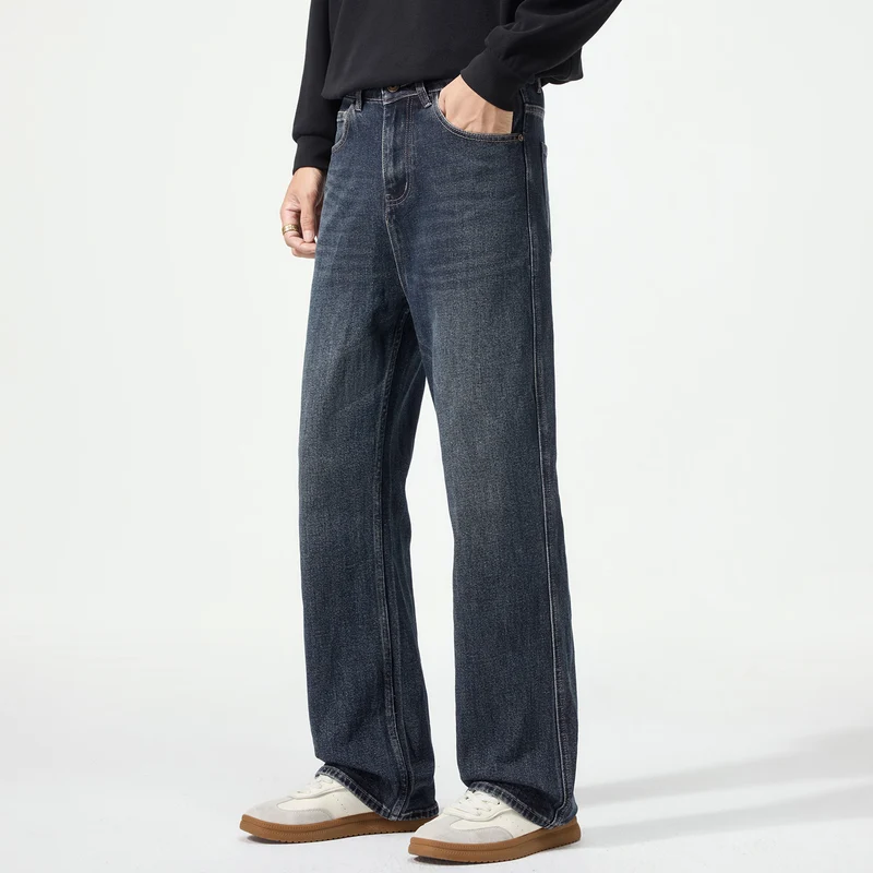 Herren Weitgeschnittene Denimjeans mit mittlerer Leibhöhe und Used-Optik Nord Taschen