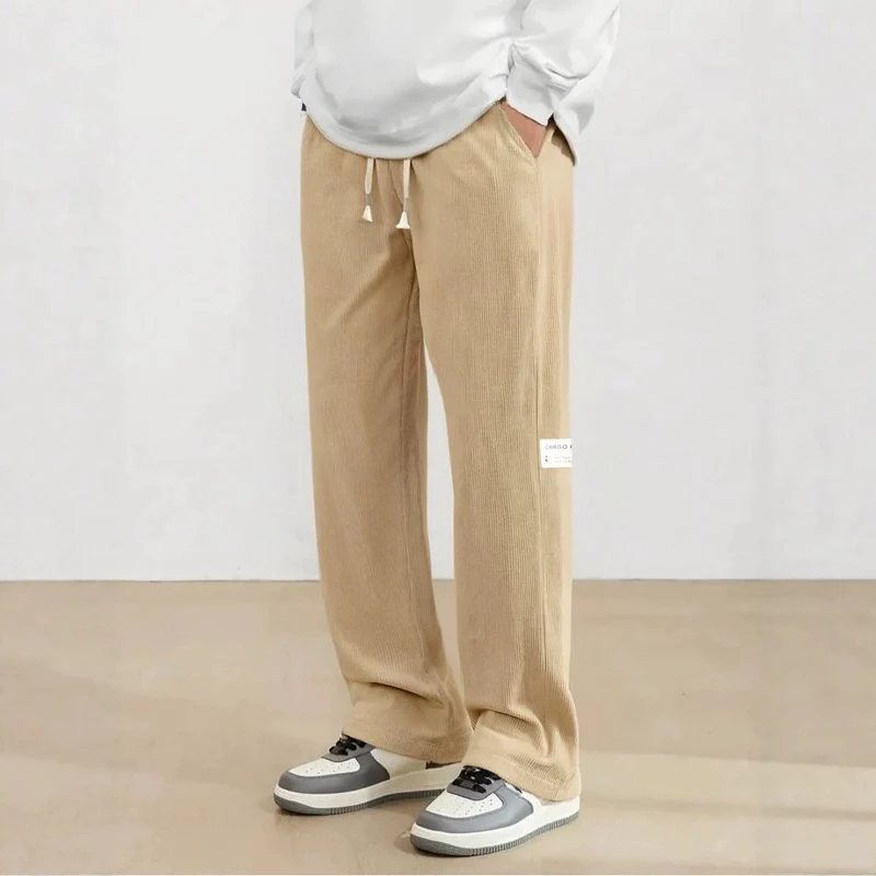 Herren Weite Cordhose im Relaxed-Fit mit Tunnelzug, geradem Bein & Label‑Patch Nord Taschen