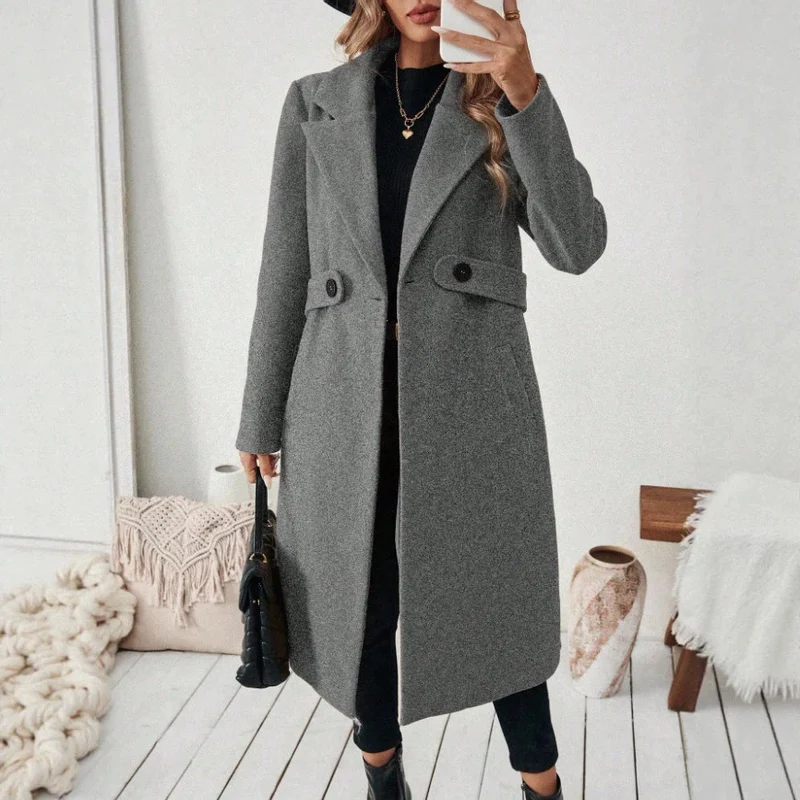 Damen Longline-Mantel mit Reverskragen und Pattentaschen-Detail Nord Taschen