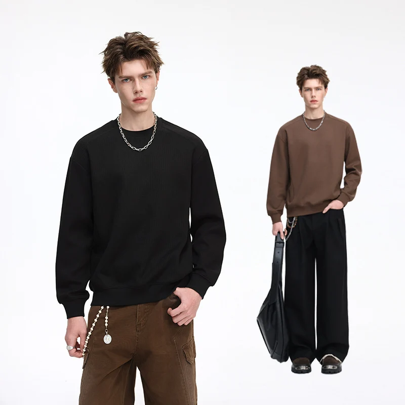 Herren Feinstruktur-Sweatshirt mit Rundhalsausschnitt und relaxed Fit Nord Taschen