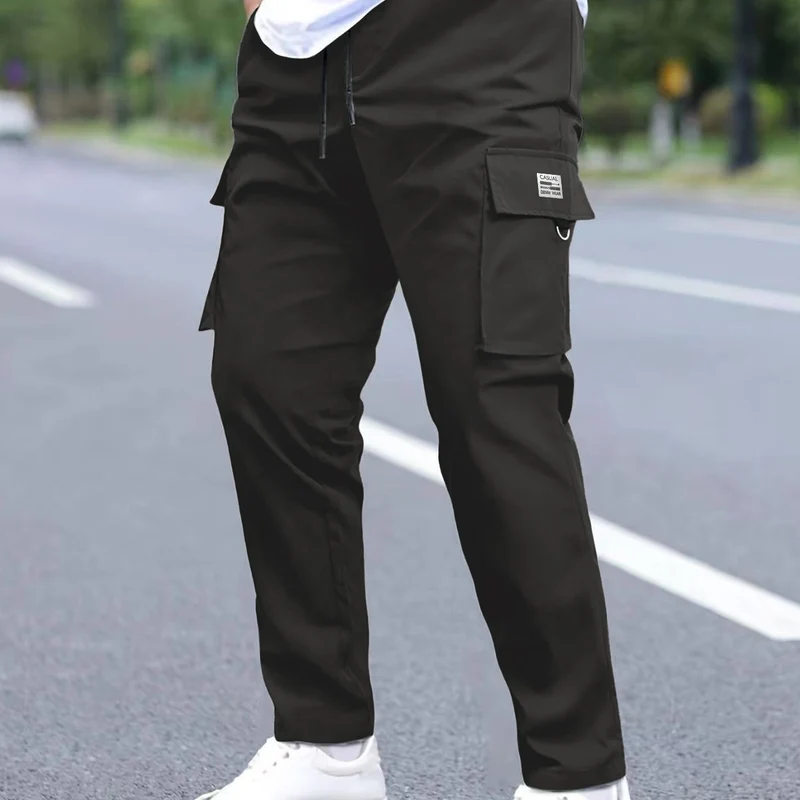 Herren Utility-Cargohose im tapered Schnitt mit elastischem Tunnelzugbund, großen Klapp- und Reißverschlusstaschen Nord Taschen