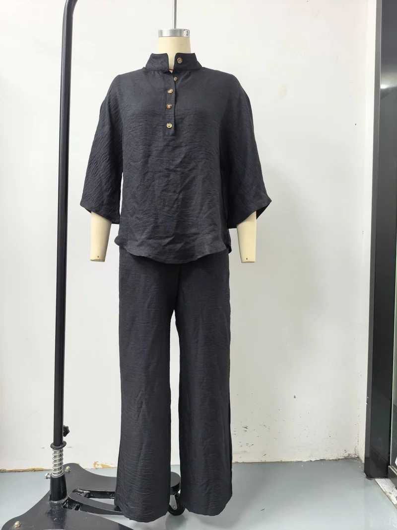 Damen Leichtes Leinen-Loungewear-Set mit Stehkragen Knopfleiste und weitem Marlene-Schnitt Nord Taschen