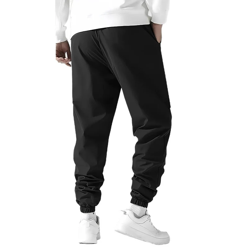 Herren Utility-Cargohose im Joggerstil mit Tunnelzugbund elastischen Beinabschlüssen und Multifachtaschen Nord Taschen
