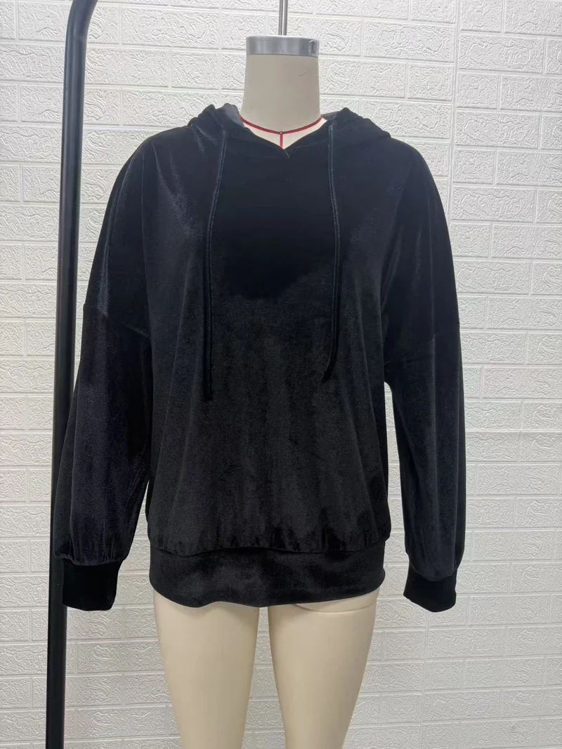 Damen Kuscheliger Samt-Kapuzenpullover im Oversize-Schnitt Nord Taschen