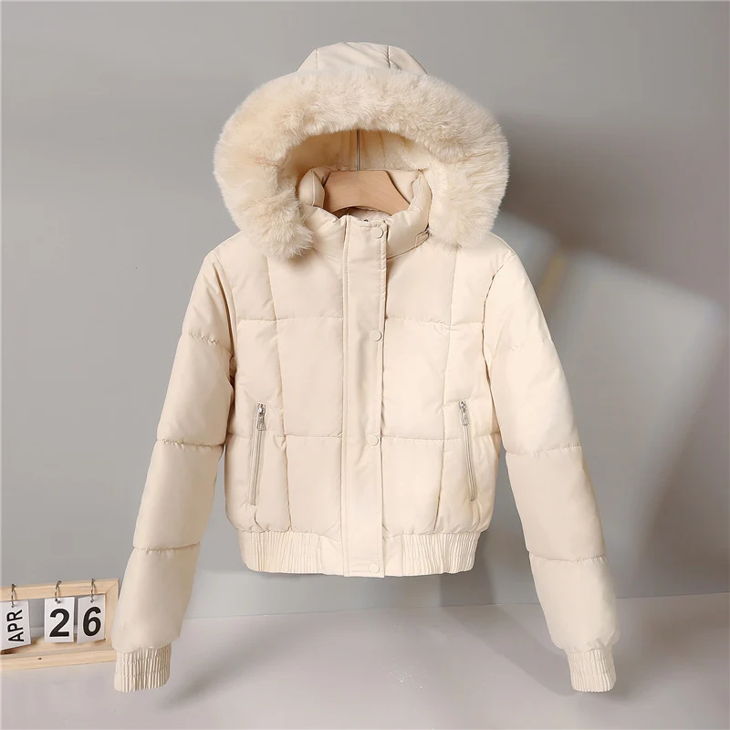 Damen nan wattierte Kurzjacke im Blousonstil mit Kapuze und kuscheligem Webpelzbesatz Nord Taschen
