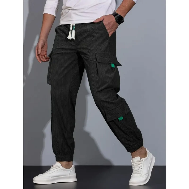Herren Cord-Cargo-Jogginghose mit Tunnelzug und multifunktionalen Klapp- & Reißverschlusstaschen Nord Taschen