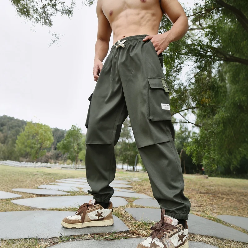 Herren Multifunktionale Cargo-Joggerhose mit elastischem Tunnelzugbund, verschließbaren Beintaschen und verstärkten Knieeinsätzen Nord Taschen