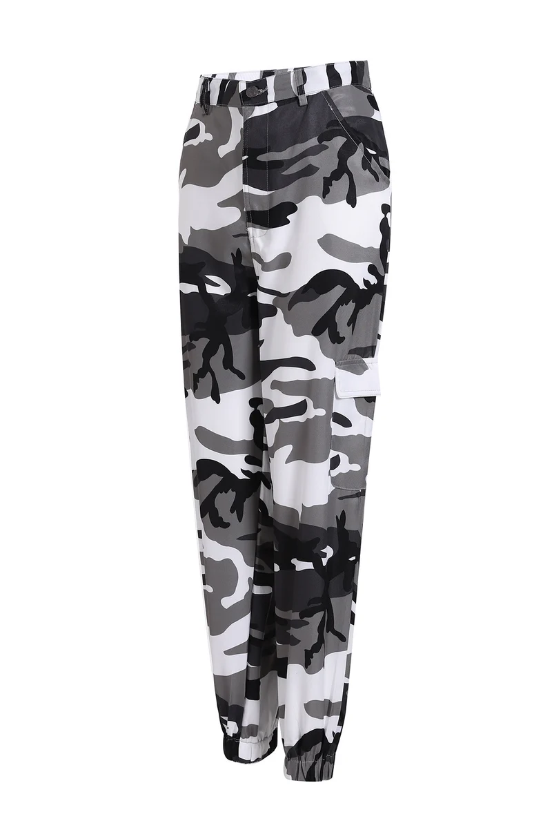 Damen Cargo-Jogginghose mit Camouflage-Muster und elastischen Bündchen Nord Taschen