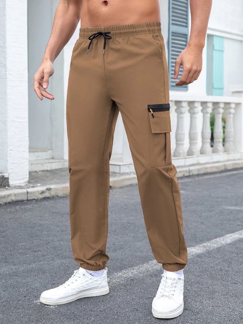Herren Tech-Cargo-Jogginghose mit elastischem Tunnelzug, Reißverschluss‑Beintasche & eng anliegendem Fußbündchen Nord Taschen