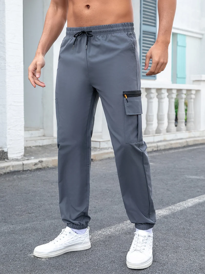 Herren Tech-Cargo-Jogginghose mit elastischem Tunnelzug, Reißverschluss‑Beintasche & eng anliegendem Fußbündchen Nord Taschen