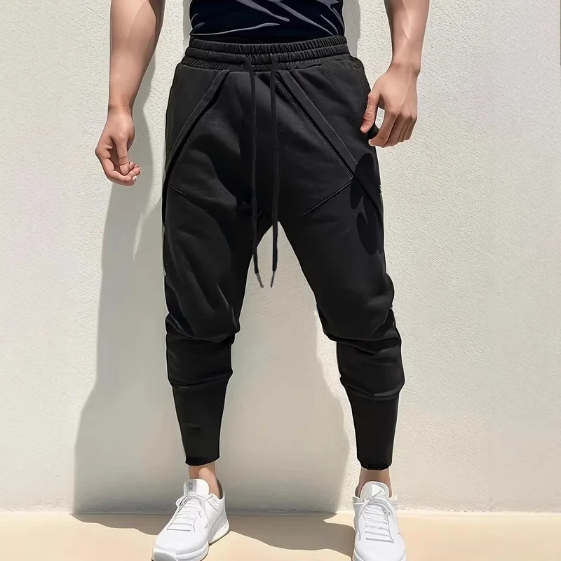 Herren Tapered-Jogginghose mit tiefem Schritt, elastischem Bund & diagonalgesetzten Taschen Nord Taschen