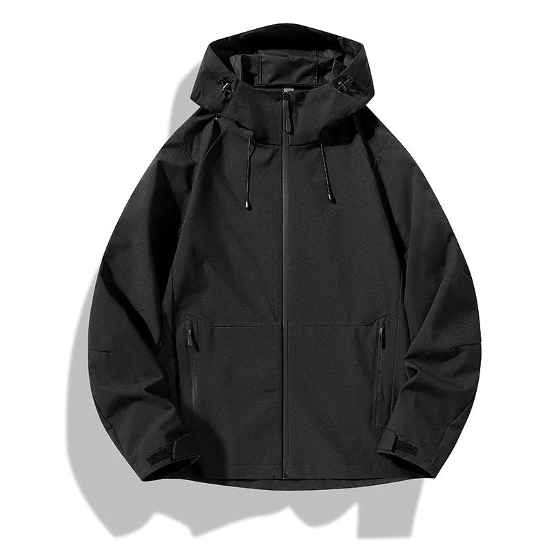 Herren Minimalistische Softshell-Regenjacke mit TPU‑Membran, verschweißten Nähten und verstellbarer Kapuze Nord Taschen