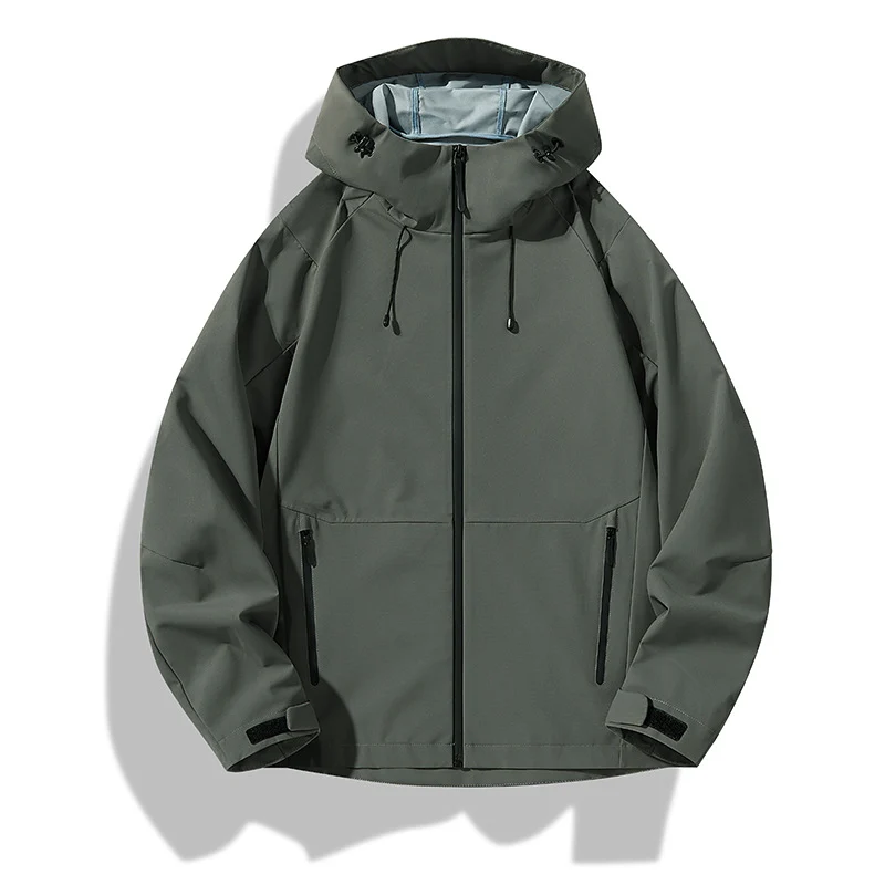 Herren Minimalistische Softshell-Regenjacke mit TPU‑Membran, verschweißten Nähten und verstellbarer Kapuze Nord Taschen