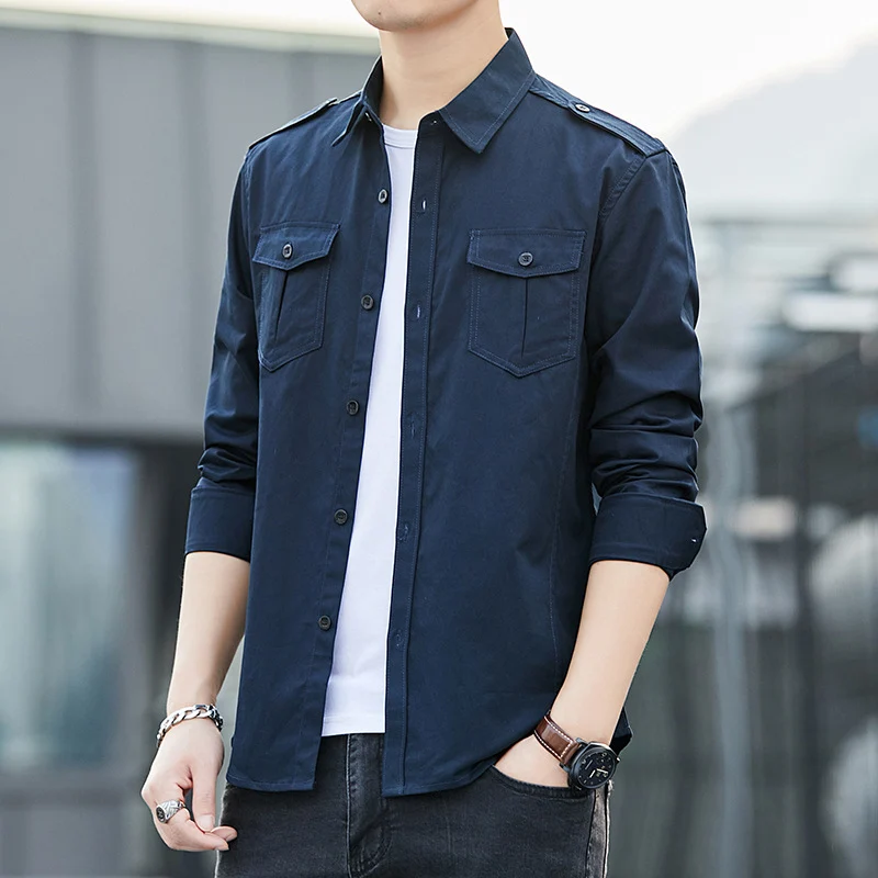 Herren Leichtes Military-inspiriertes Overshirt mit Epauletten und Brustpattentaschen Nord Taschen