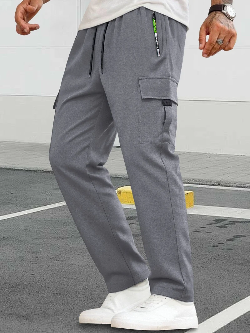 Herren Tapered-Cargo-Jogginghose mit verdecktem Tunnelzug, Zip‑Tasche & Utility‑Klappe Nord Taschen