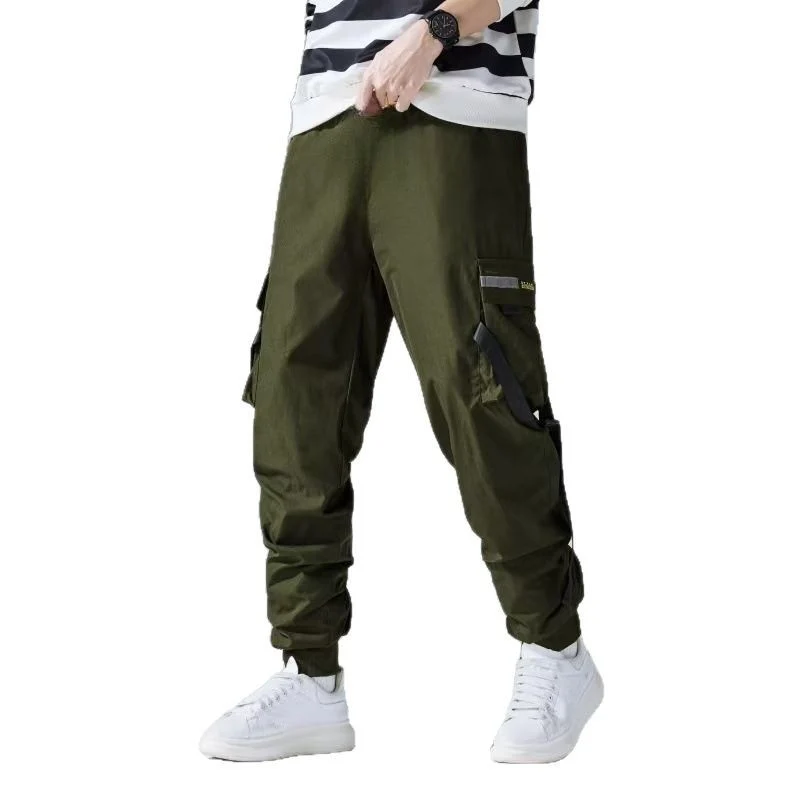 Herren Tapered Cargo-Jogginghose mit mehrfachen Klapp‑ und Gurtbandtaschen Nord Taschen