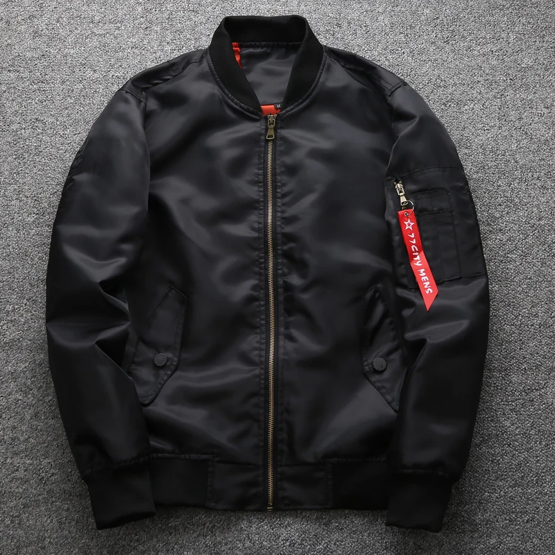 Herren Taillierter Nylon-Bomber im Aviator-Look mit Ärmeltasche und gerippten Bündchen Nord Taschen