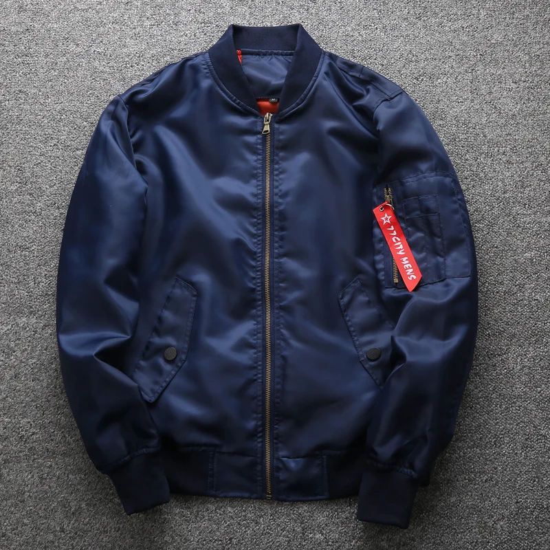 Herren Taillierter Nylon-Bomber im Aviator-Look mit Ärmeltasche und gerippten Bündchen Nord Taschen