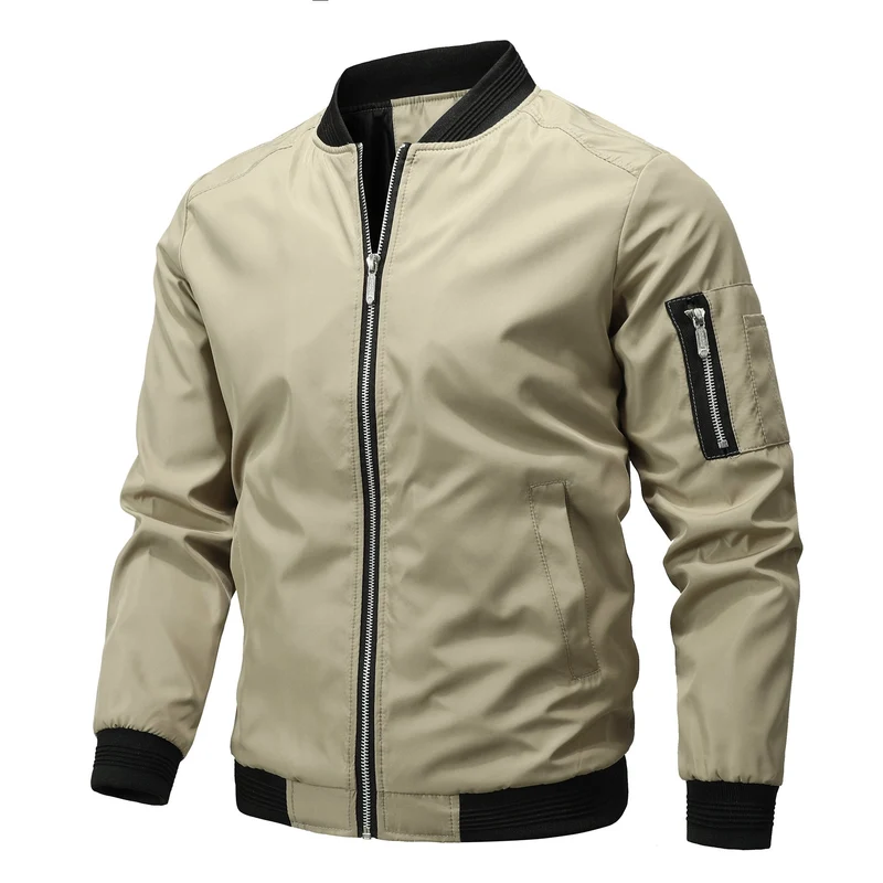 Leichte Bomberjacke mit Urbaner Kante