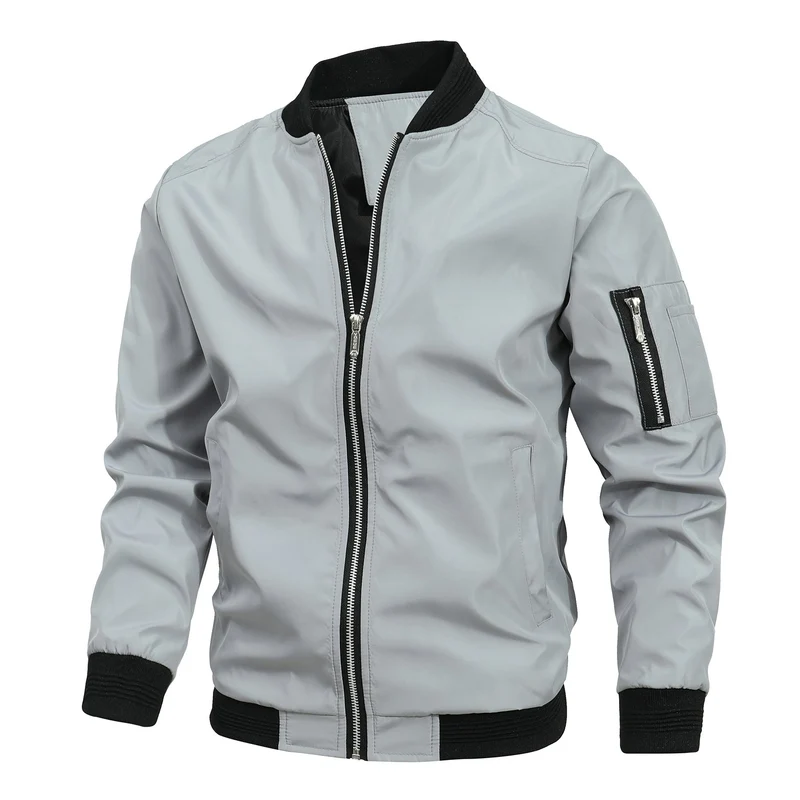 Leichte Bomberjacke mit Urbaner Kante
