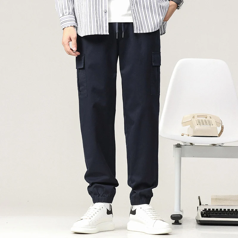 Herren Tapered Cargo-Joggerhose mit Tunnelzugbund, Klappentaschen und elastischem Knöchelabschluss Nord Taschen