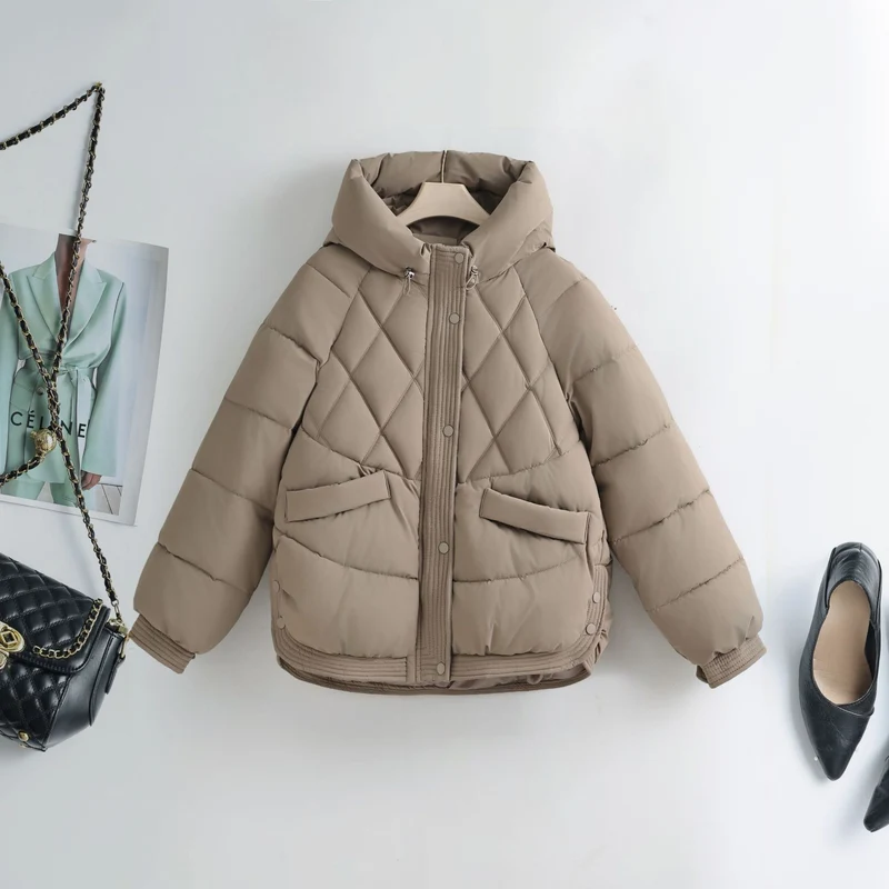 Damen nan kurze wattierte Kapuzenjacke mit Rautenstepp, schrägen Pattentaschen und geripptem Saum Nord Taschen
