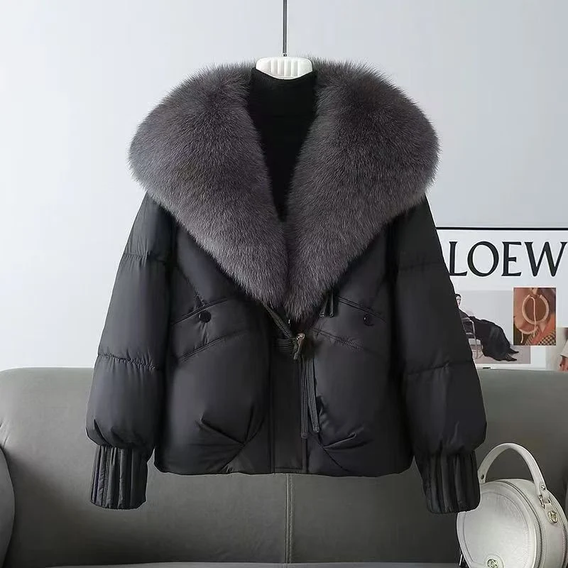 Damen nan kurze wattierte Jacke mit üppigem Fellkragen in Felloptik und taillierendem Kordelzug Nord Taschen