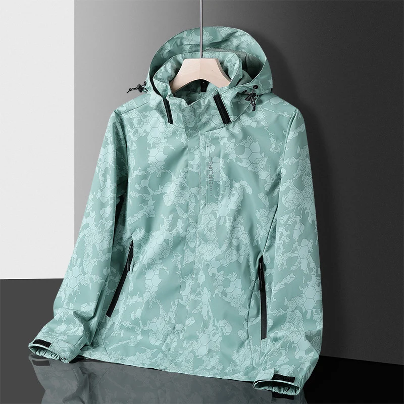 Herren leichter wasserdichter Softshell‑Hoodie mit Kapuze und Tarn‑Hex‑Alloverprint Nord Taschen