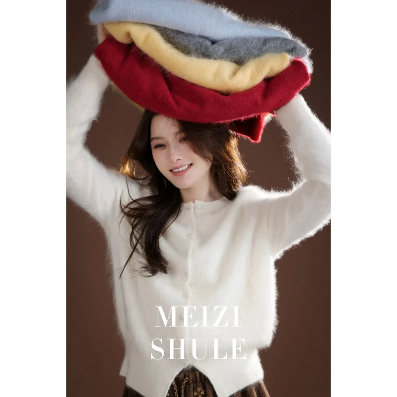 Damen Kuschelige Mohair-Strickjacke mit Rundhalsausschnitt und verdeckter Knopfleiste Nord Taschen