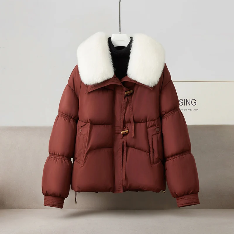 Damen nan kurze Steppluftjacke mit voluminösem Webpelzkragen, Knebelverschluss und formstabiler Taillenlinie Nord Taschen