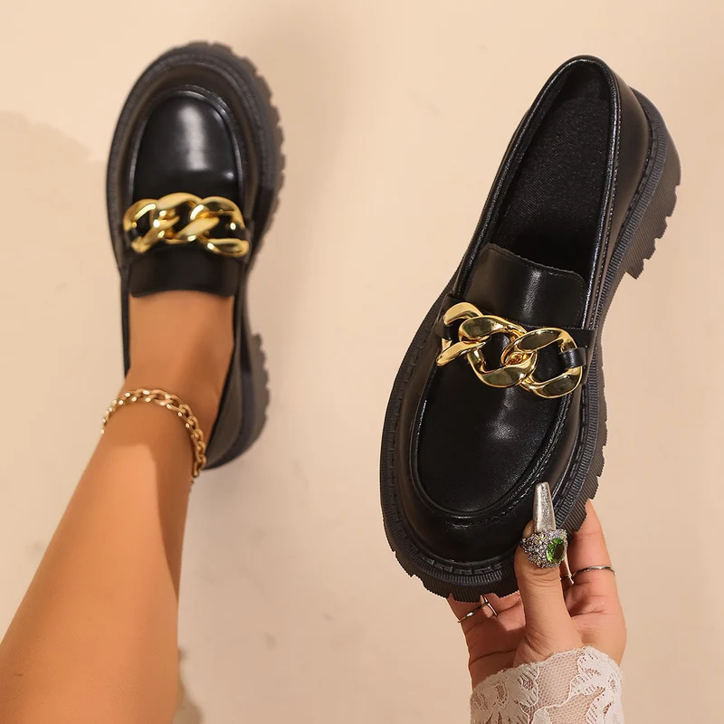 Damen Mokassins mit robustem Plateau und elegantem Riemendesign