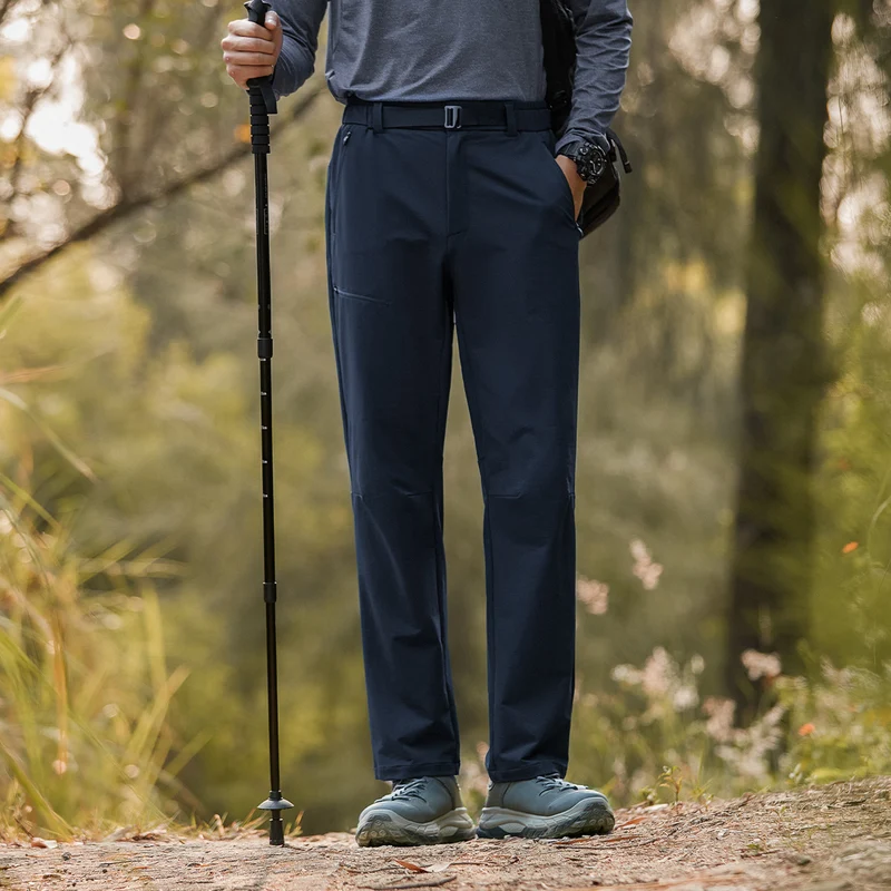 Herren Softshell-Trekkinghose mit Stretch, wasserabweisenden Reißverschlusstaschen und verstellbarem Bund Nord Taschen