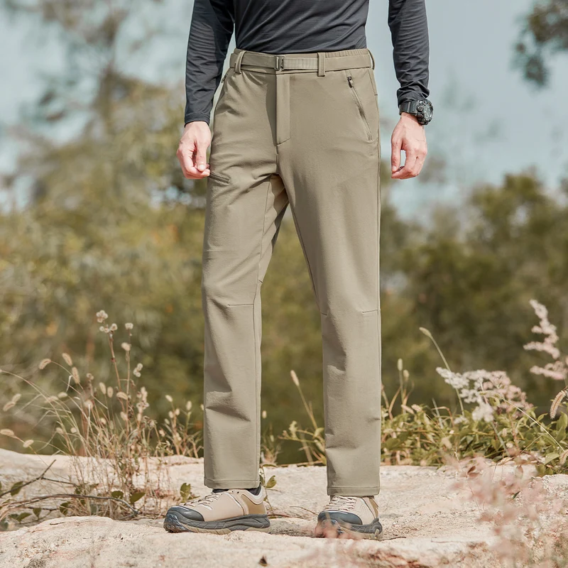Herren Softshell-Trekkinghose mit Stretch, wasserabweisenden Reißverschlusstaschen und verstellbarem Bund Nord Taschen